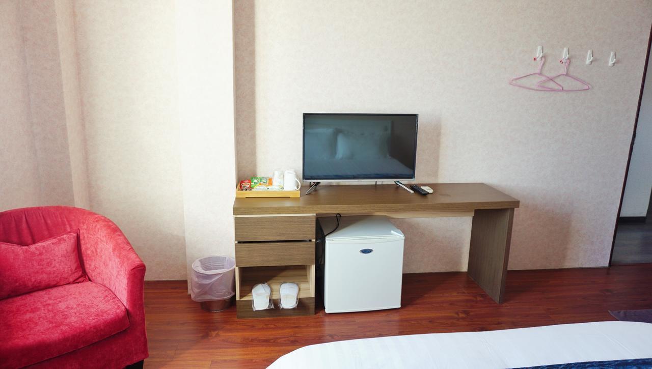 Red Roof B&B Jinhu Exterior photo